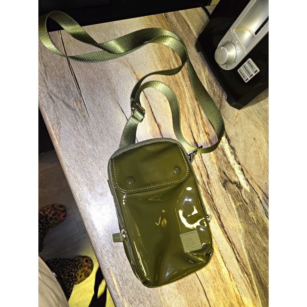 IHKWIP Green Patent Crossbody Everyday Essentials Multipocket Water Repellent